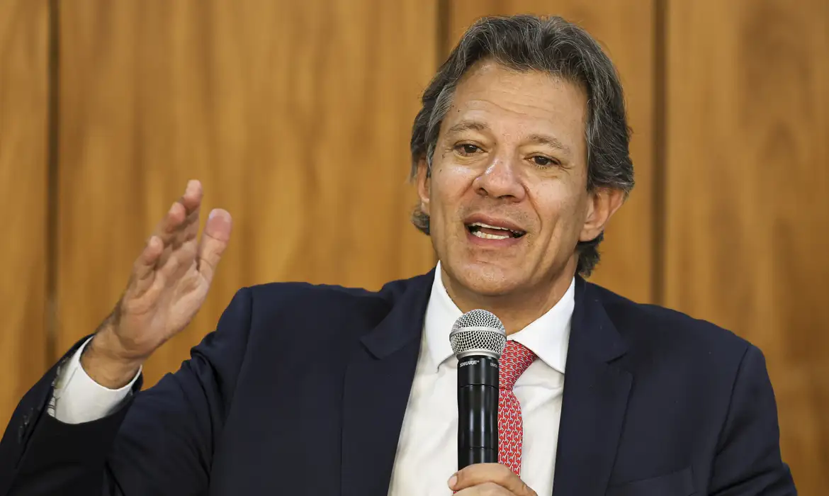 Haddad avisa que até 600 sites de bets vão sair do ar nos próximos dias