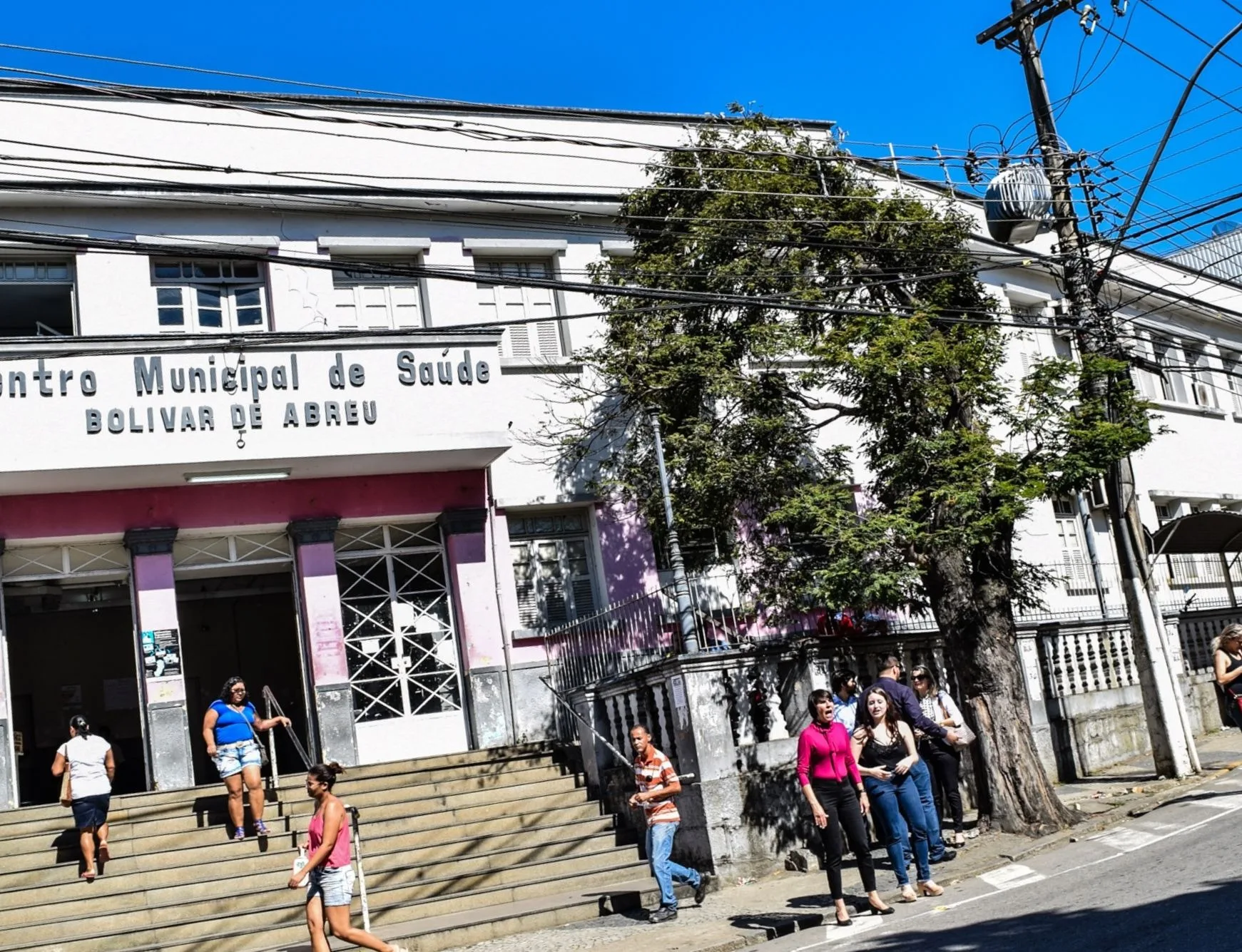 Horário estendido para vacinação no Centro Municipal de Saúde de Cachoeiro