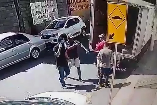 VÍDEO| Depósito na Serra é assaltado trinta vezes