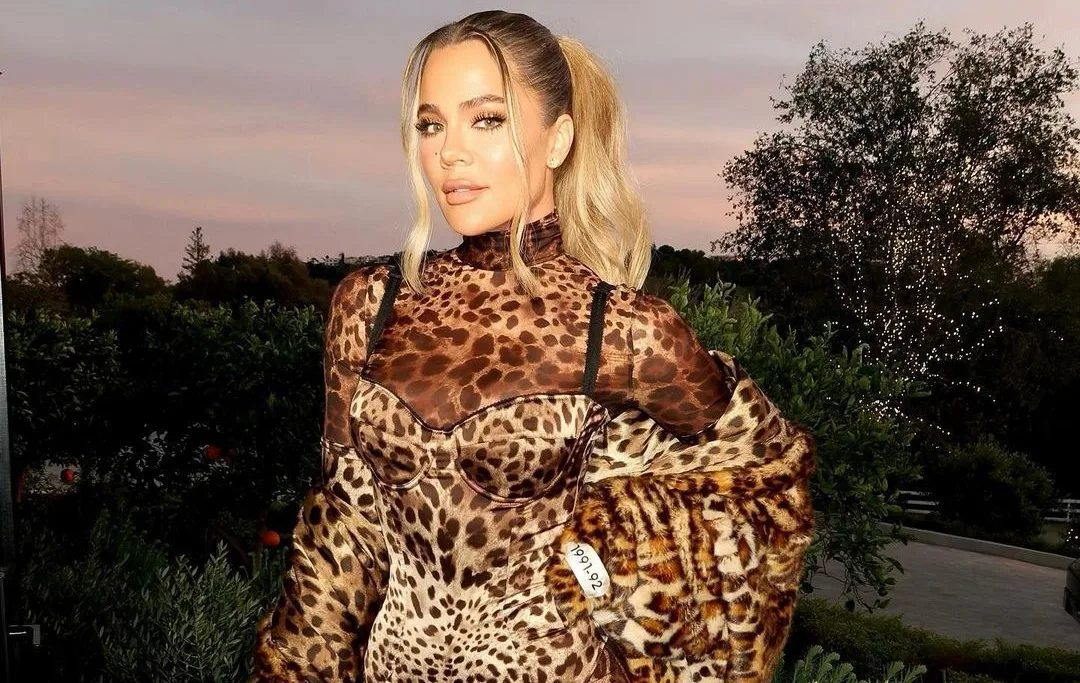 Khloé Kardashian é acusada por ex-funcionário de trabalho excessivo e falta de pausas para descanso