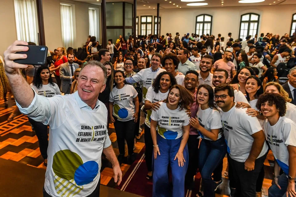 "Os jovens negros sofrem com a falta de oportunidades", afirma Casagrande durante solenidade