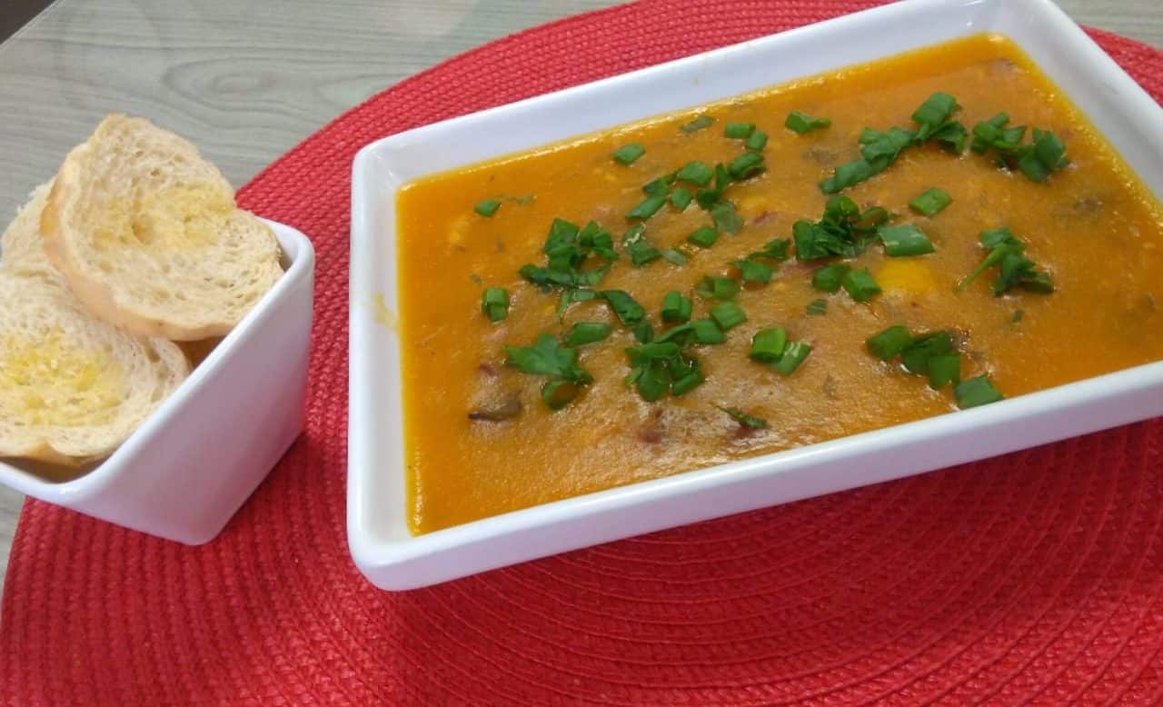 Receita de caldo de abóbora com carne seca