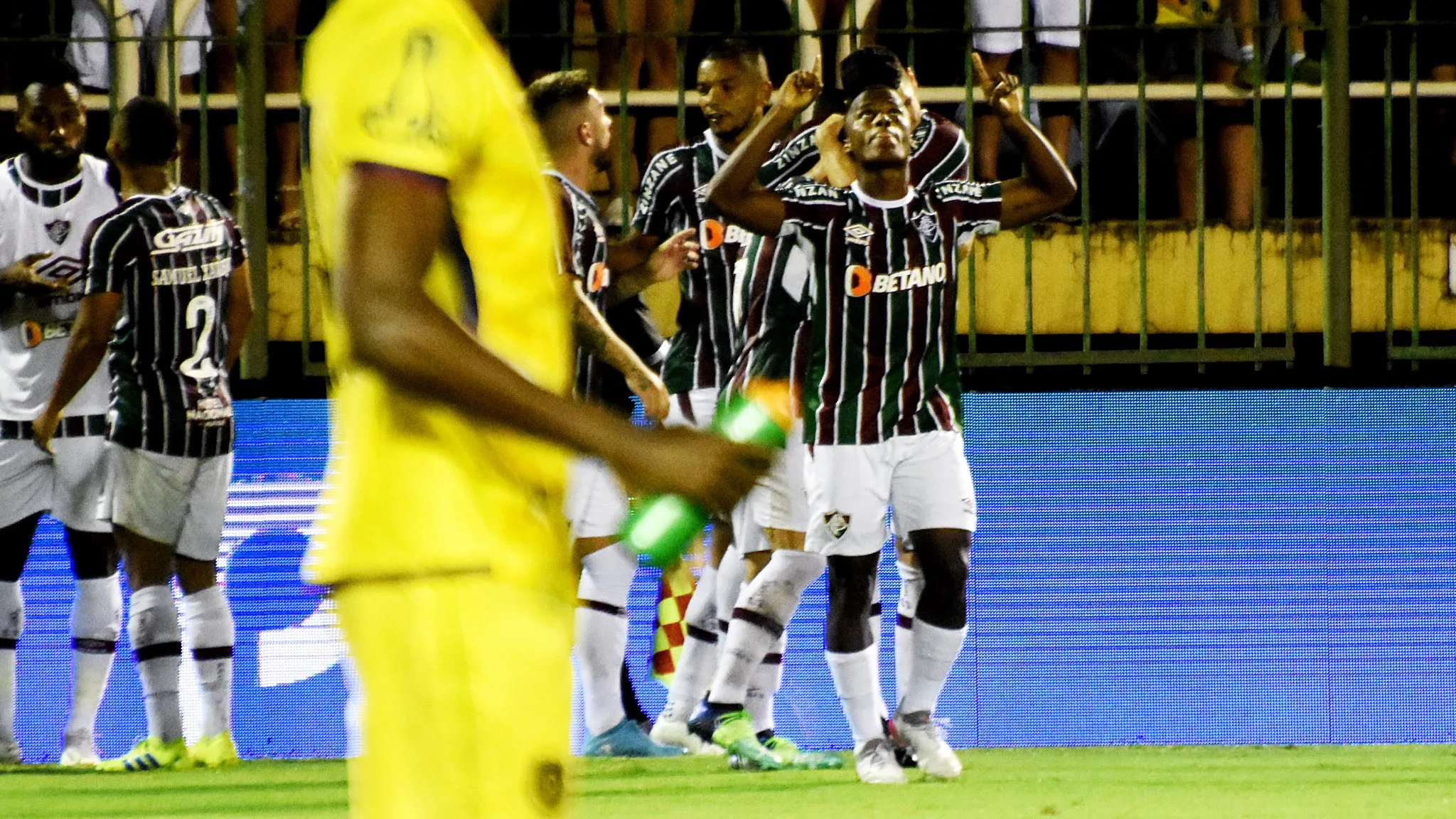 Fluminense vence o Madureira e se reabilita na Taça Guanabara