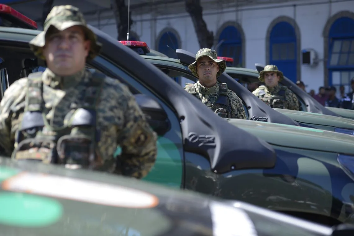 O governador Wilson Witzel, participa da entrega de viaturas e uniformes, doados para o Comando de Polícia Ambiental, pela Secretaria do Ambiente e Sustentabilidade no Quartel-General da Polícia Militar.