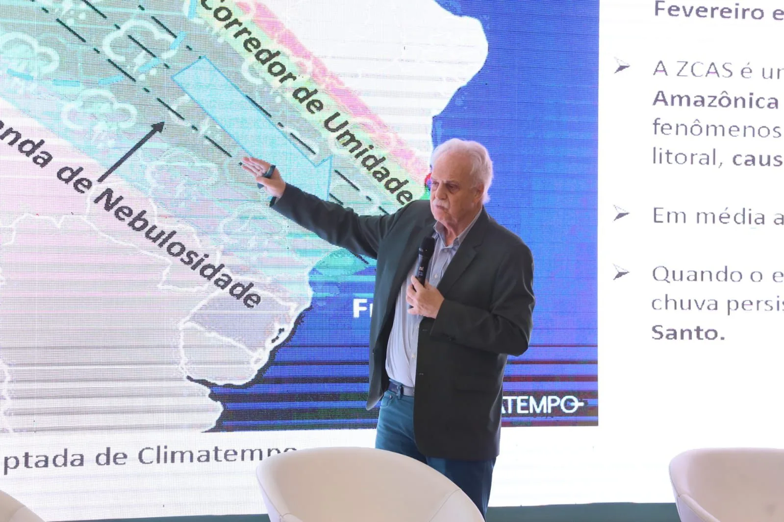 'Devemos acelerar a redução de emissões muito antes de 2050', alerta Carlos Nobre