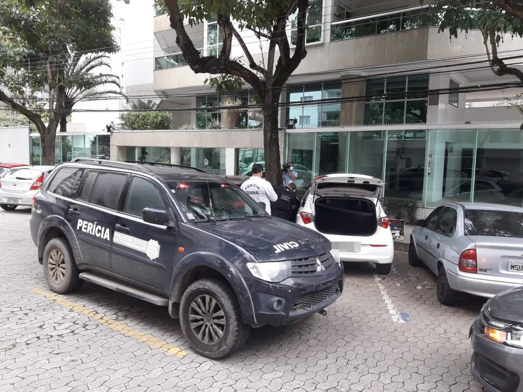 Ataque no Centro de Vitória: Polícia encontra carro que pode ter sido usado por criminosos