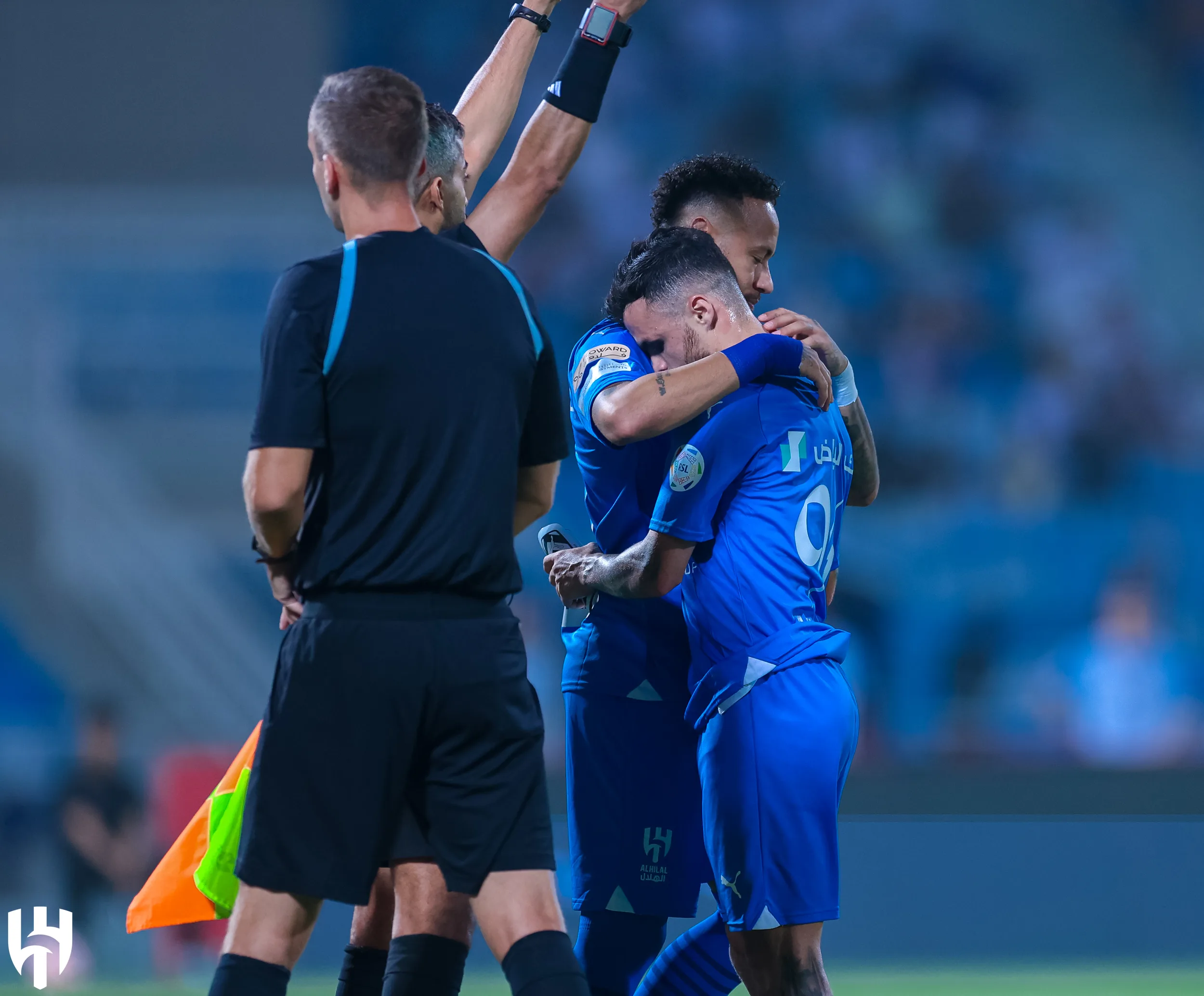 Neymar participa de quatro gols em estreia pelo Al-Hilal