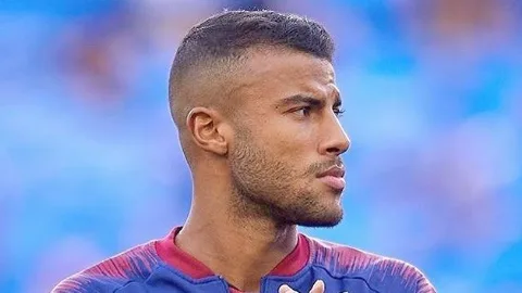 Rafinha admite surpresa com convocação e exalta reencontro com campeões olímpicos