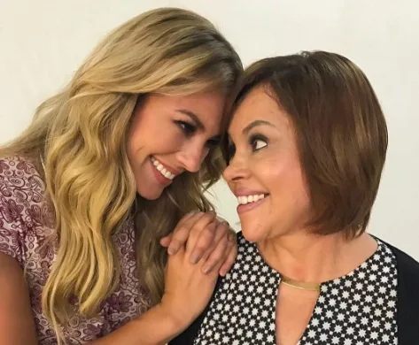 Paolla Oliveira publica foto com a mãe e faz homenagem nas redes sociais