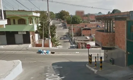 Mulher é agredida pelo marido em bairro da Serra; homem usou faca para atingir a vítima