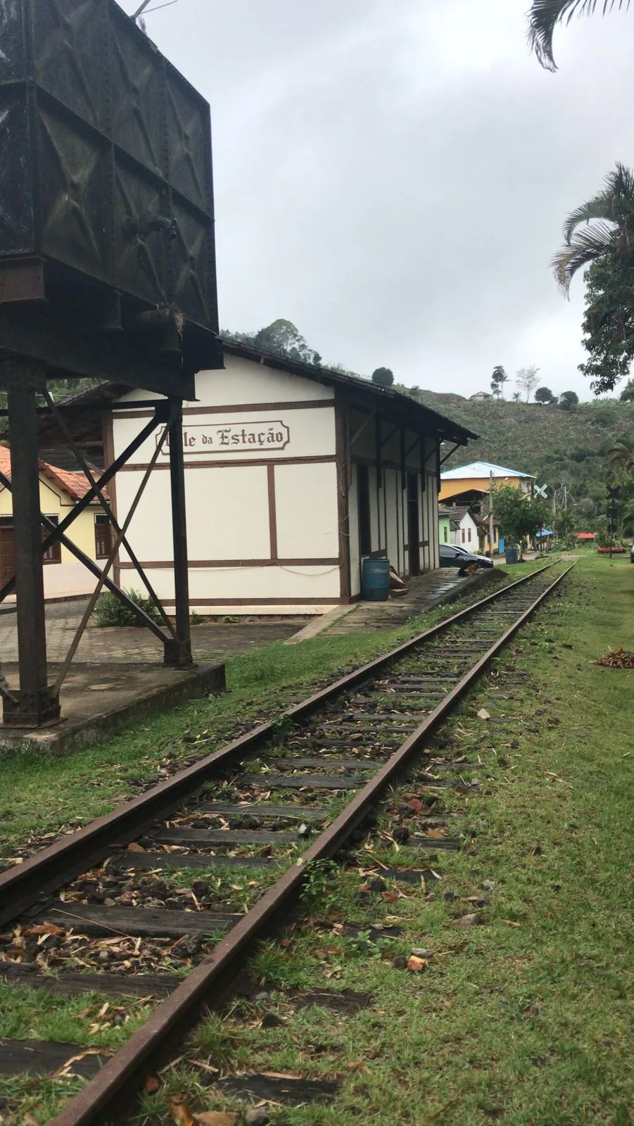 Moradores discutem a volta da ferrovia como alternativa à BR 262