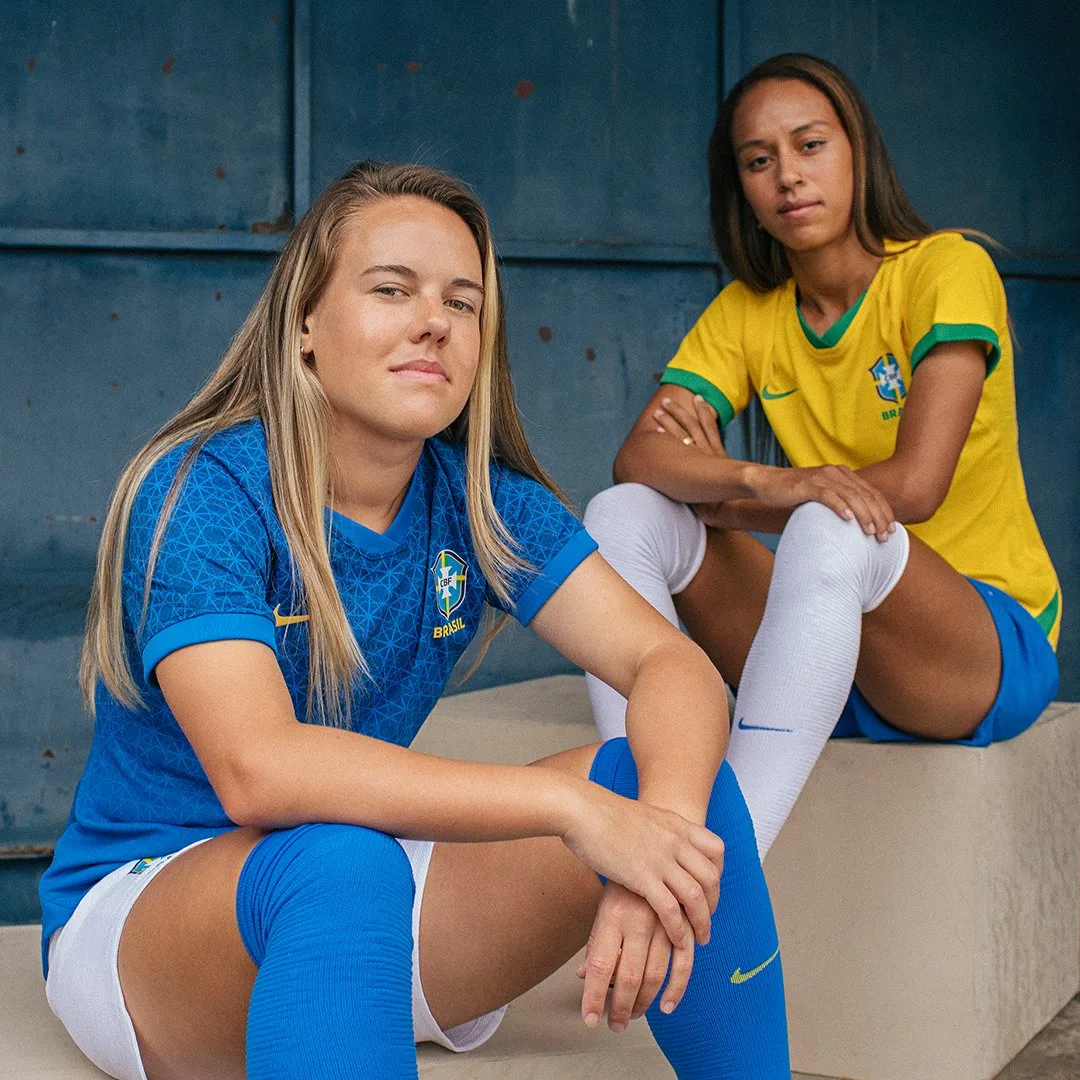 Em 1º jogo desde março, seleção feminina estreia camisa sem estrelas nesta sexta