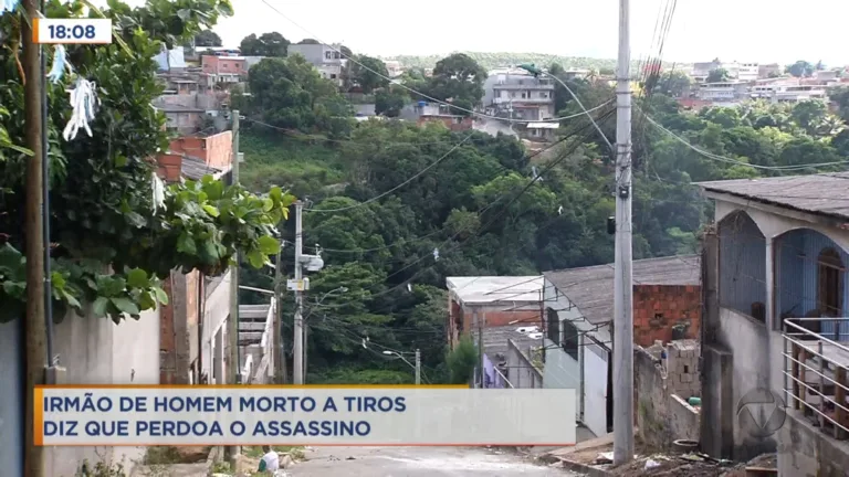 Dono de pizzaria é morto a tiros na rua