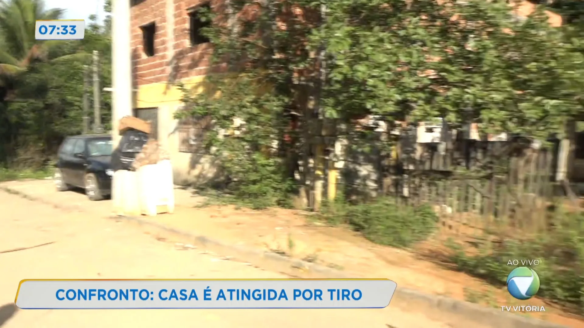 Confronto: casa é atingida por tiro em Viana