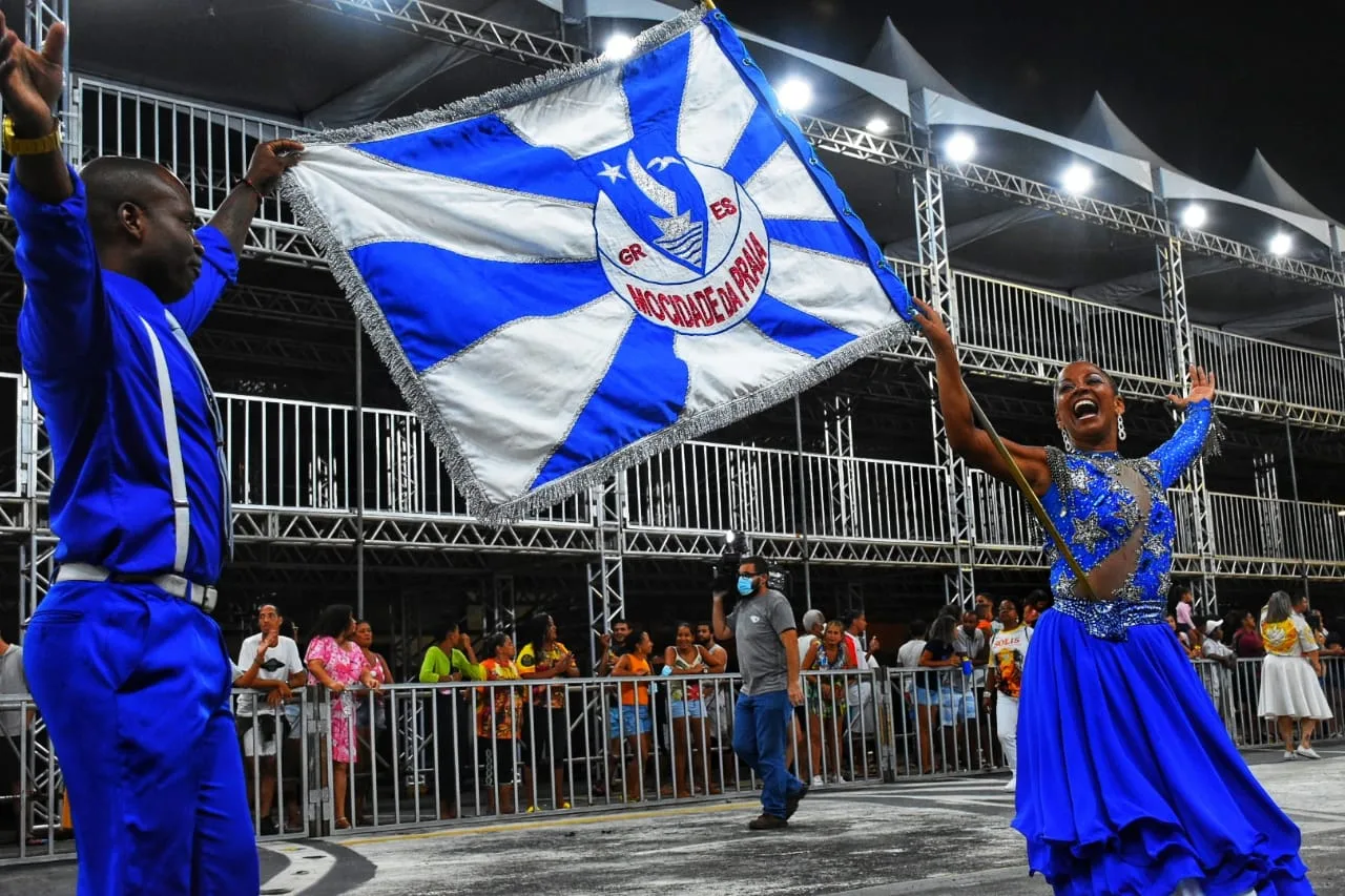 Transmissão do Carnaval: assista ao desfile desta sexta no Folha Vitória