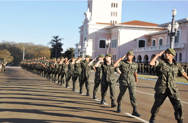 Exército abre 400 vagas para cadetes de nível médio