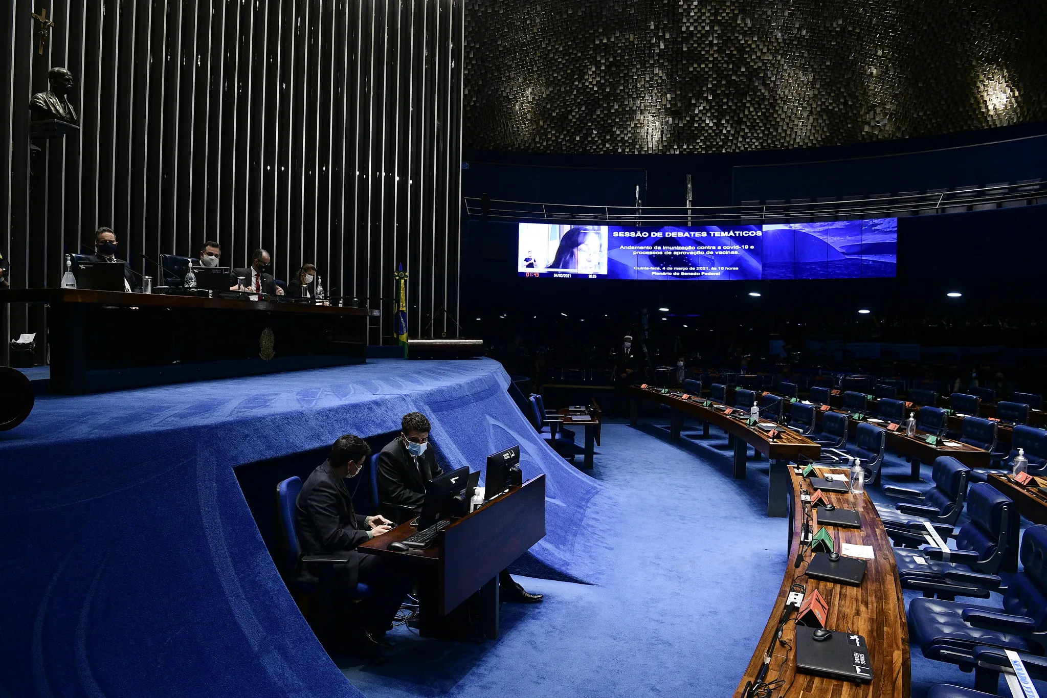 'Nós não vamos rever a ideia inicial da PEC', diz José Guimarães