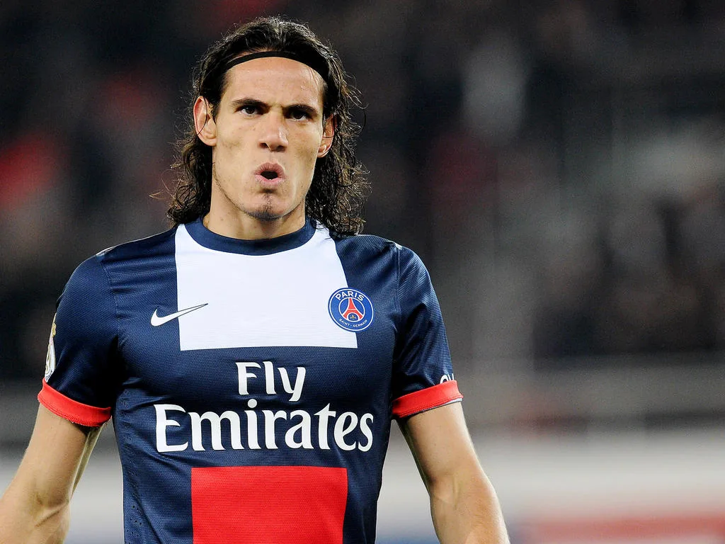 GEPA-01121323010 – PARIS,FRANKREICH,01.DEZ.13 – FUSSBALL – Ligue 1, Paris Saint-Germain FC vs Olympique Lyonnaise. Bild zeigt Edinson Cavani (PSG). Foto: GEPA pictures/ Panoramic/ JB Autissier – Achtung – Nutzungsrechte nur fuer oesterreichische Kunden ATTENTION – COPYRIGHT FOR AUSTRIAN CLIENTS ONLY