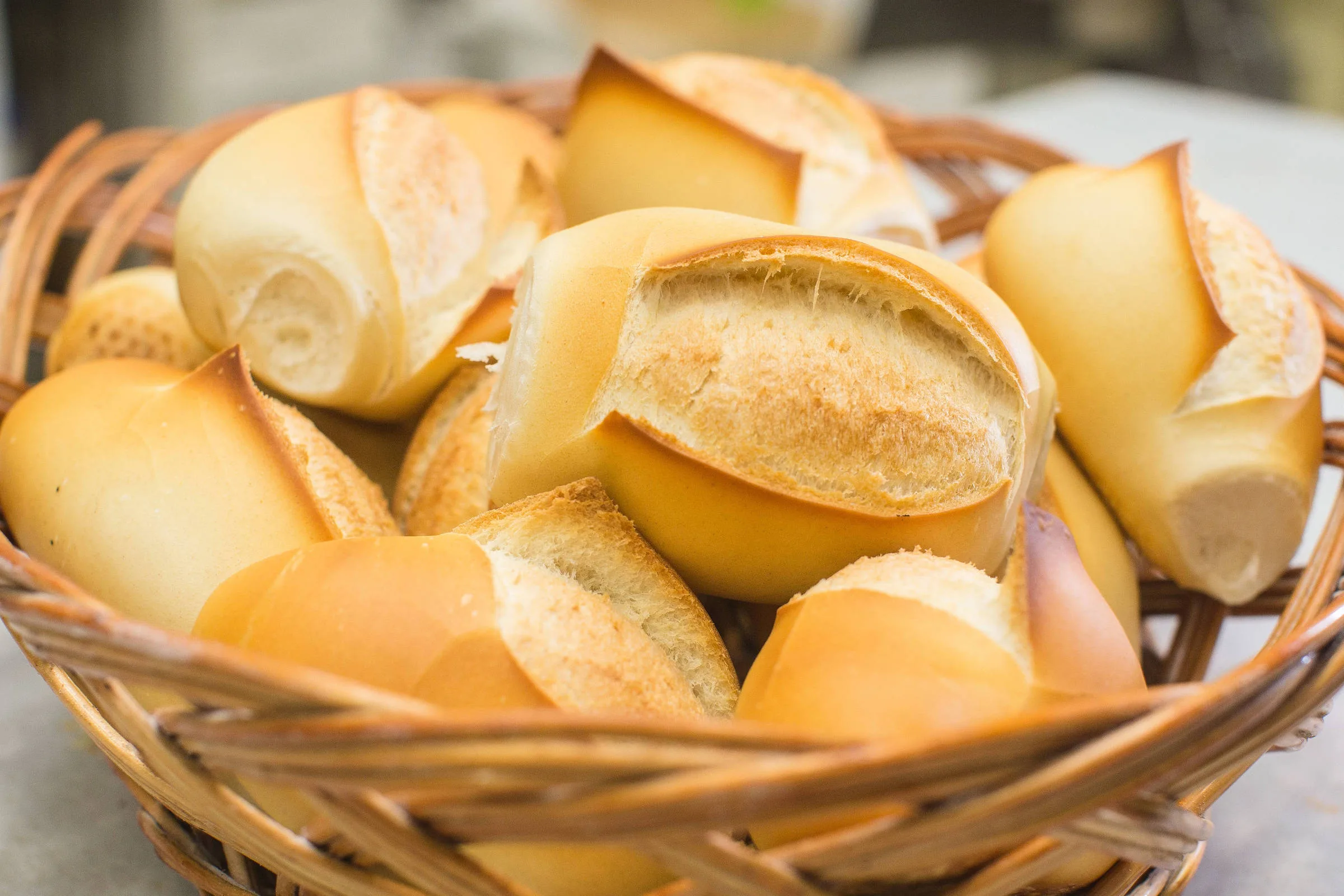 Pra comer sem culpa! Nutricionista esclarece os mitos sobre o pão