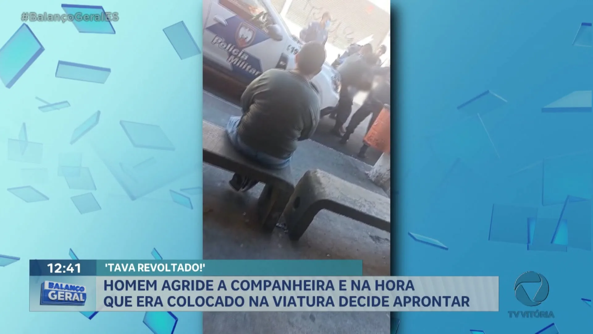 Homem agride a companheira e na hora que era colocado na viatura decide aprontar