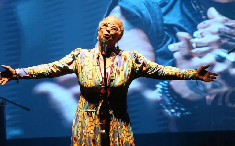 Rainha do soul e da black music, Sandra de Sá faz show em Vitória