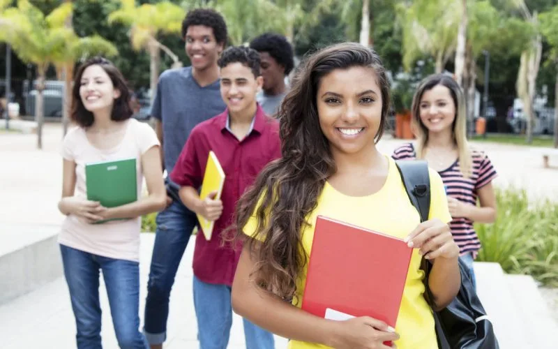 Empresa anuncia 151 vagas de estágio para estudantes da Grande Vitória