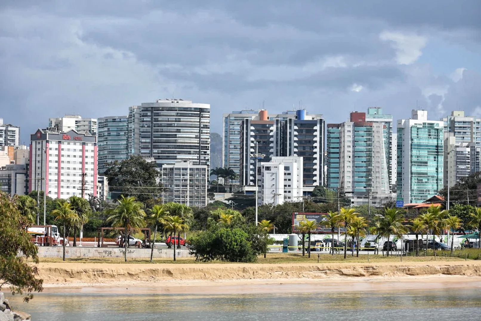 Setembro chega ao fim tempo nublado em parte do ES; veja previsão do tempo