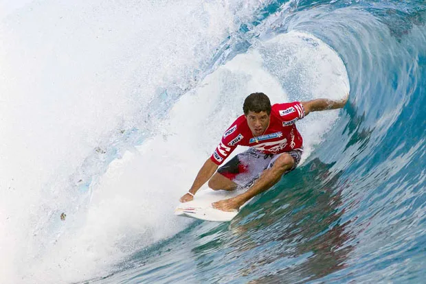 Mineirinho é campeão da etapa do Rio do Circuito Mundial de Surfe