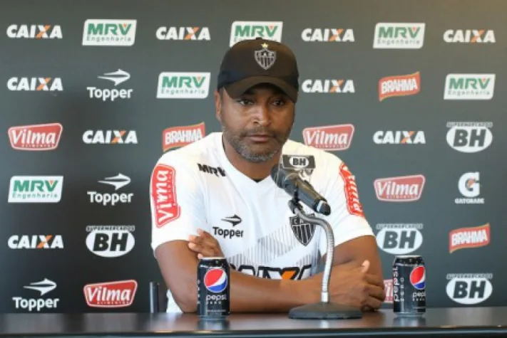 'Perder na Libertadores não é assombroso', diz Roger após derrota do Atlético-MG