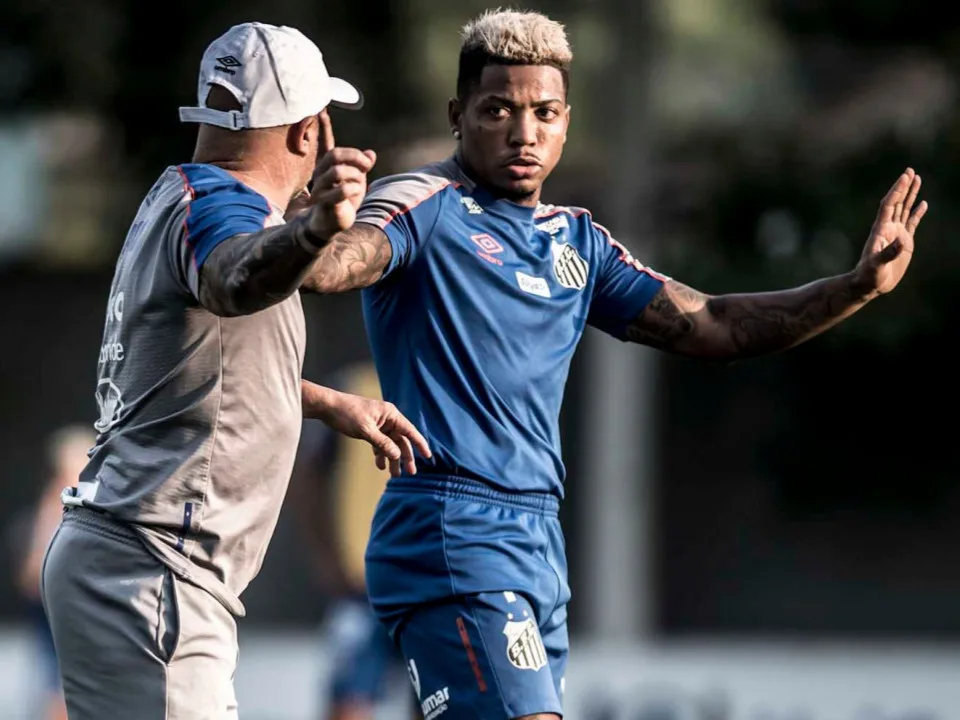 Marinho diz que 'bicho vai pegar' em duelo de Jesus contra Sampaoli no Maracanã