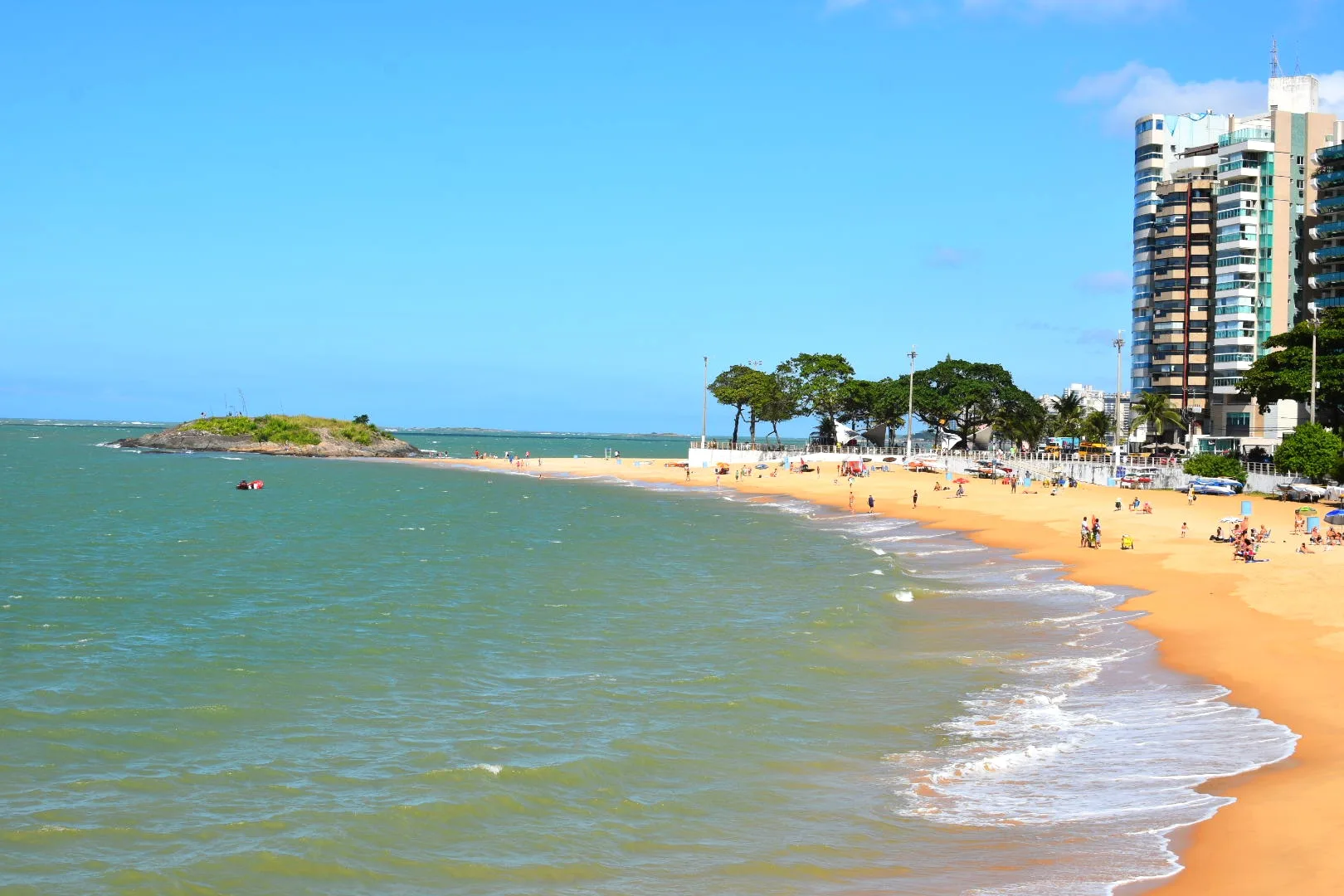 De som alto a churrasco na praia: veja as regras das prefeituras para o verão e Réveillon