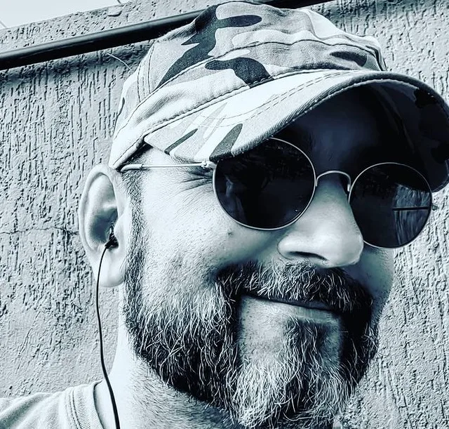Eury Donavio cria sertanismo mágico para narrar saga de matador