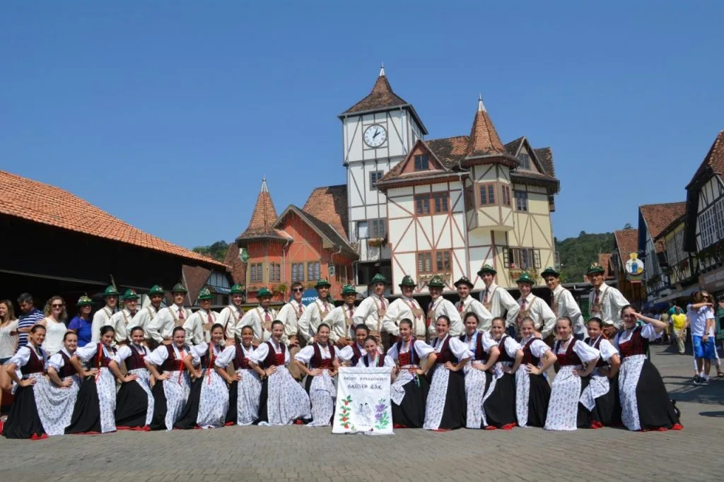 Grupo de Marechal Floriano representa o Espírito Santo em eventos culturais