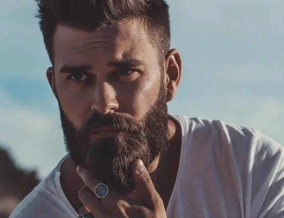 Carol Falcão | Conheça 5 designs de barba que estão em alta e descubra qual deles combina com o seu estilo