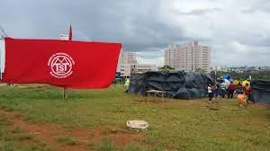 Manifestantes do MTST ocupam prédio da Bolsa de Valores no centro de São Paulo