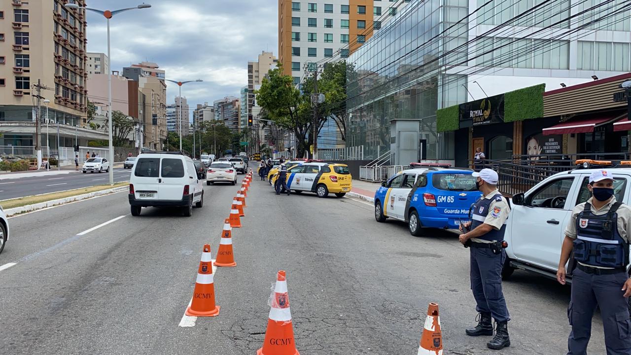 Sem aglomeração! Guarda Municipal faz ação para impedir Bloco clandestino em Vitória