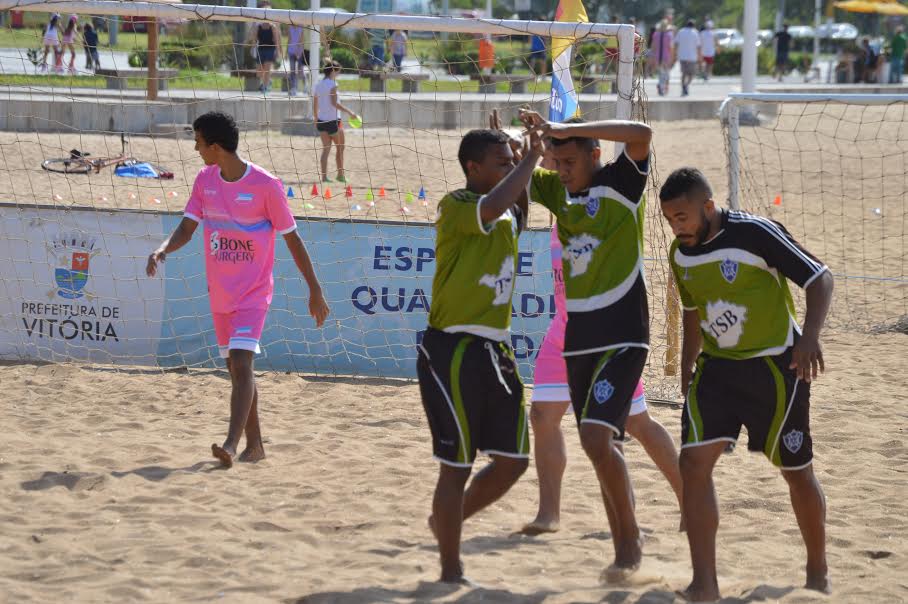 Melhores do futebol de areia capixaba serão premiados nesta terça (23)