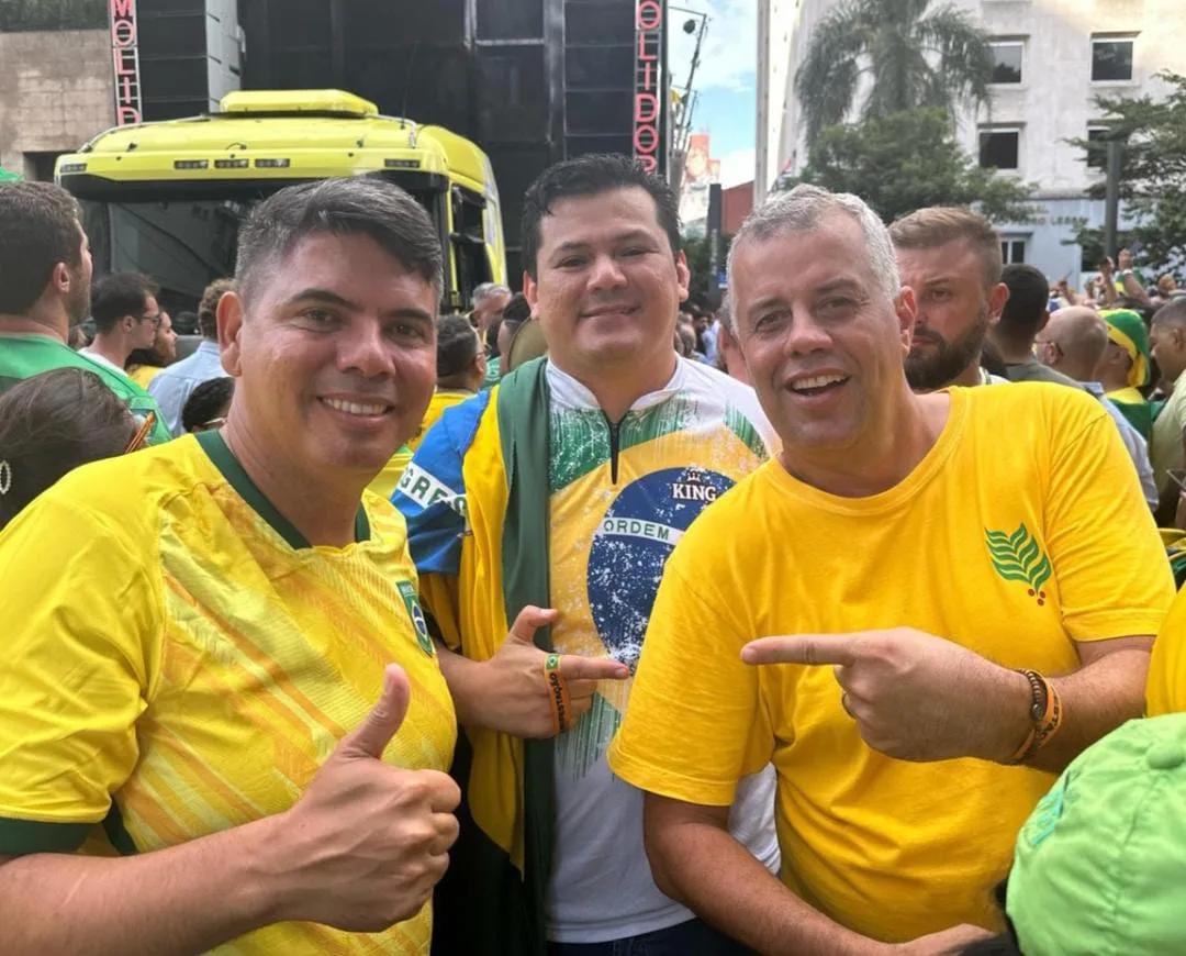 Políticos do ES participam de ato em defesa de Bolsonaro em São Paulo