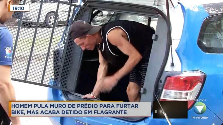 Homem pula muro de prédio para furtar bicicleta, mas acaba detido