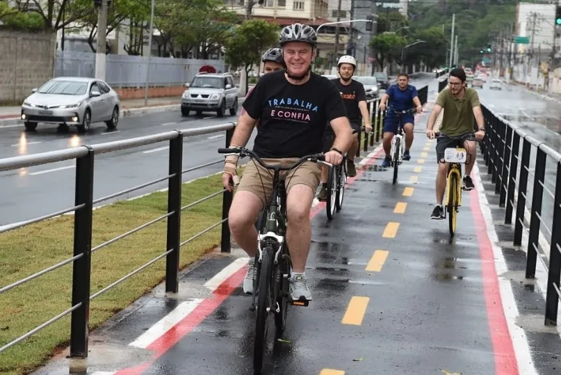 Após cinco anos de obras, avenida Leitão da Silva é entregue