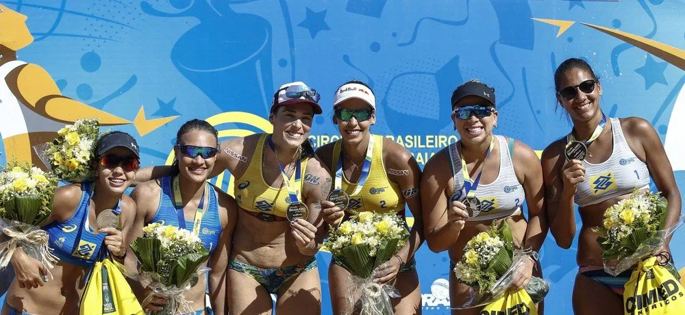 Duda encerra dupla com Ágatha no vôlei de praia para jogar com Ana Patrícia