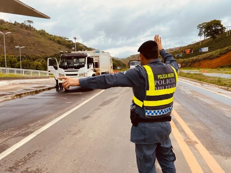 Polícia Militar aplica mais de 200 multas em dois meses durante operação