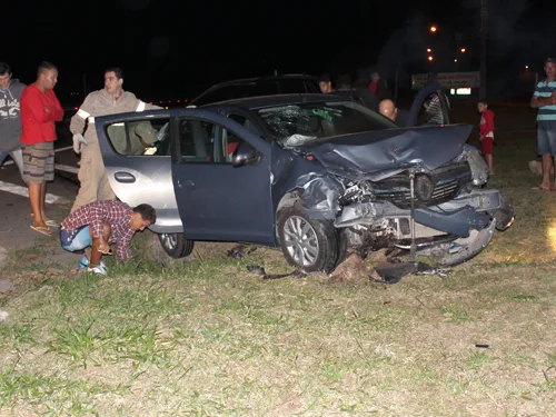 Pelo menos seis acidentes e duas mortes são registrados em rodovias do Estado