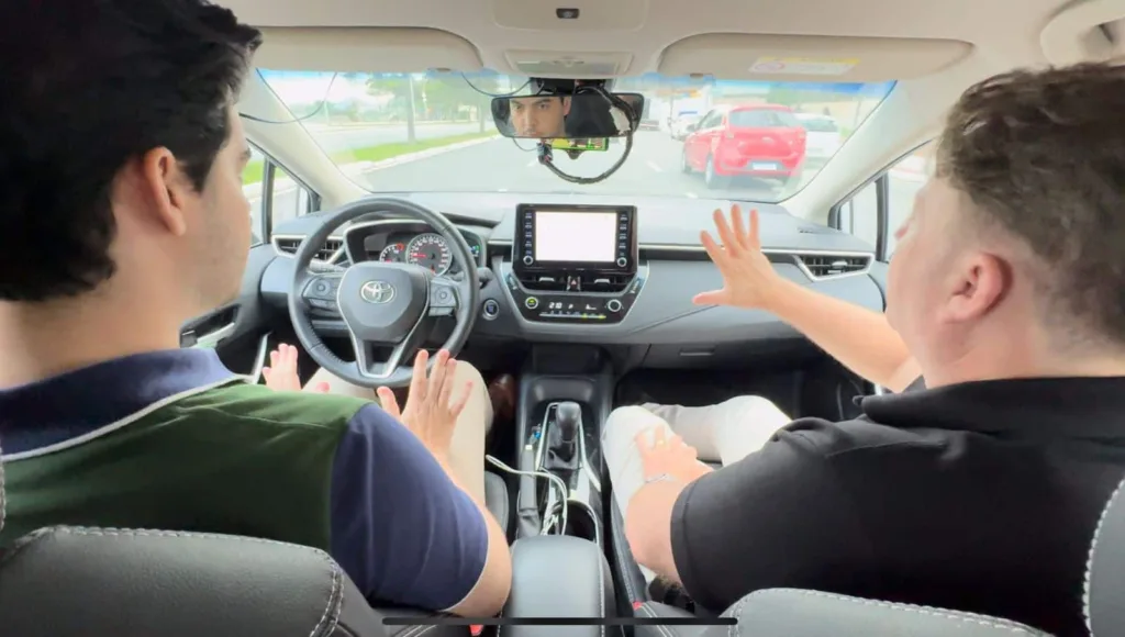 Vídeo: entrevistamos o "Elon Musk brasileiro" em um carro que dirige sozinho em Vitória (Foto: Pedro Permuy)