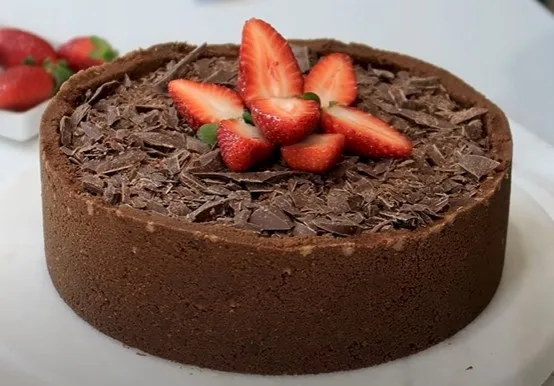 Torta Mousse de Chocolate: sobremesa rápida, fácil e barata. Veja como fazer!