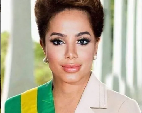 Anitta dá bronca no pai após aparecer em post como presidente do Brasil