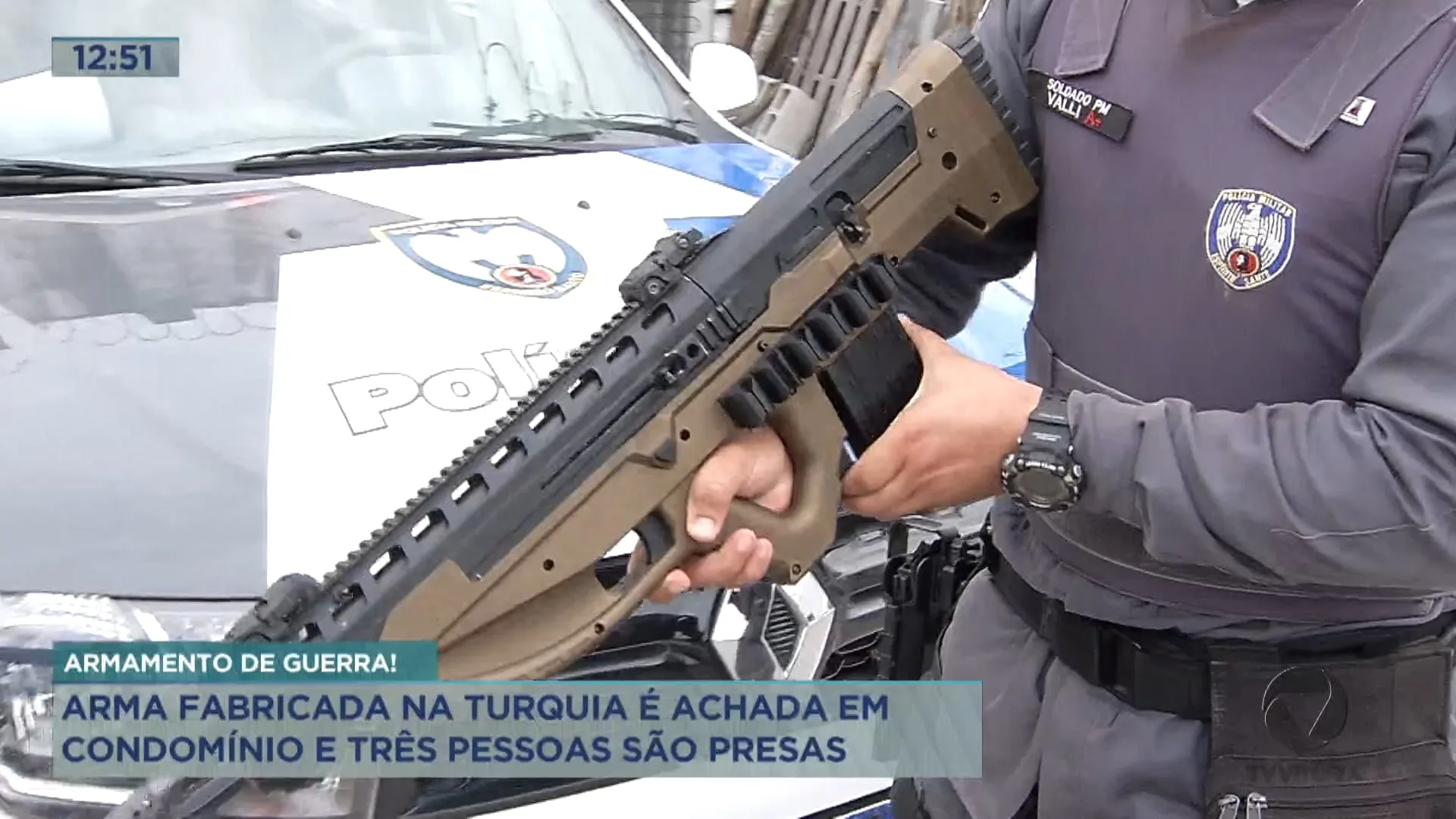 Homens são presos com arma fabricada na Turquia