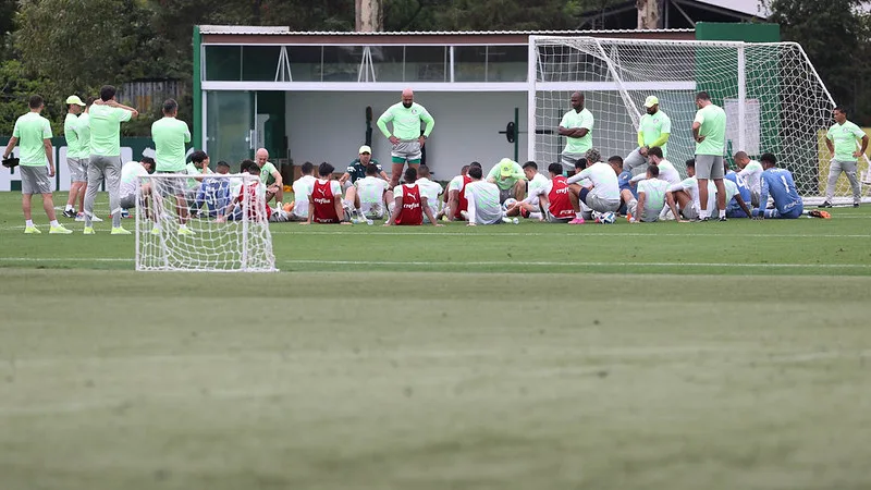 Palmeiras busca noite histórica contra o Boca Juniors; escalações e onde assistir