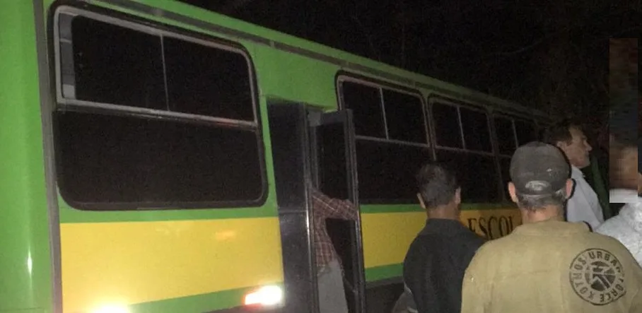 Grave acidente envolvendo ônibus deixa uma pessoa morta e ao menos 40 feridas no interior do ES