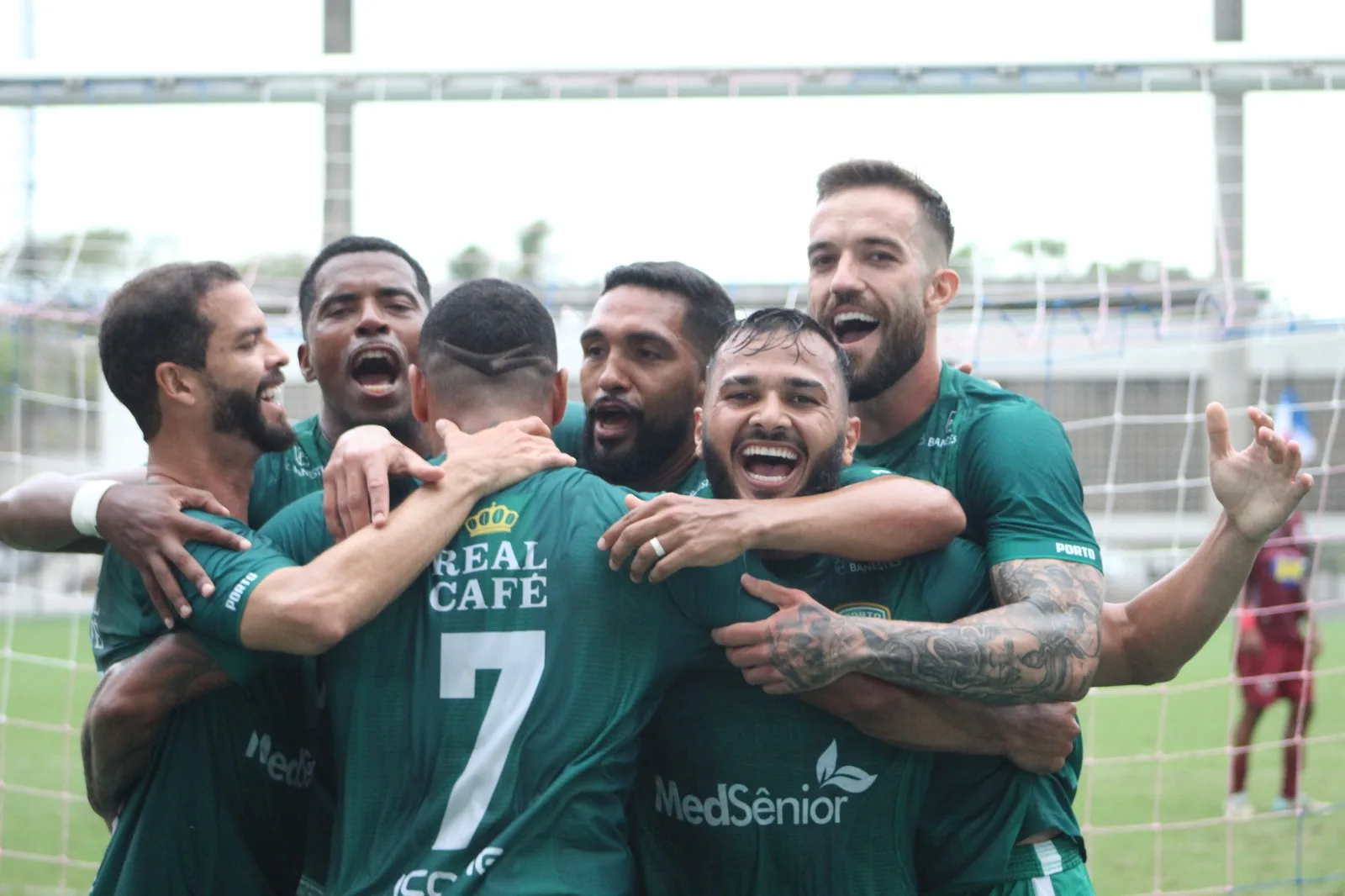 Vitória fora das quatro linhas coloca o Porto Vitória na final da Copa ES